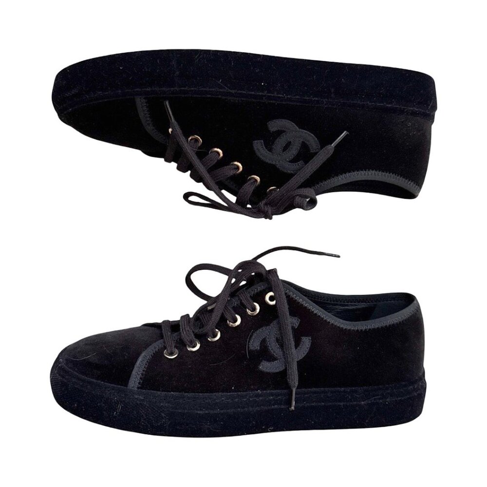 Chanel black velour CC sneakers size 37.5
